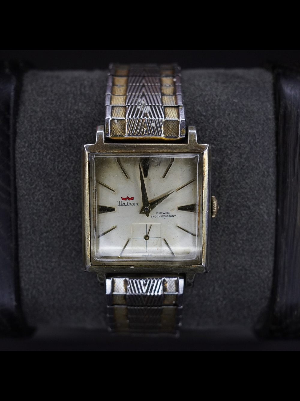 Vintage Waltham 17 Jewels Incabloc Men’s Watch Unique Art Deco Swiss Made